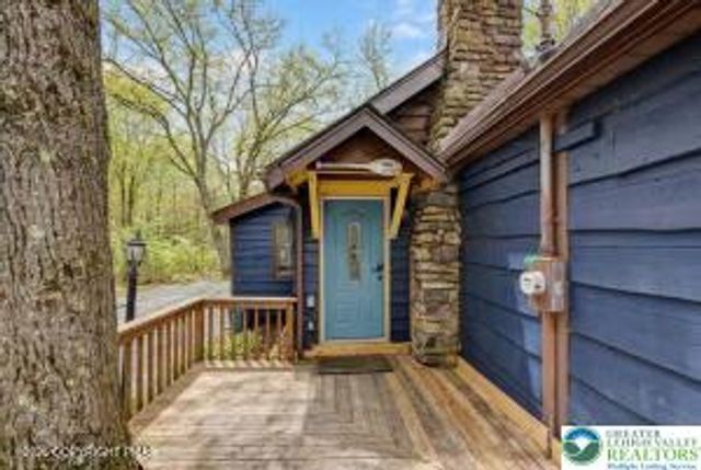 8 Buttonwood Road, Kidder Twp, PA 18624