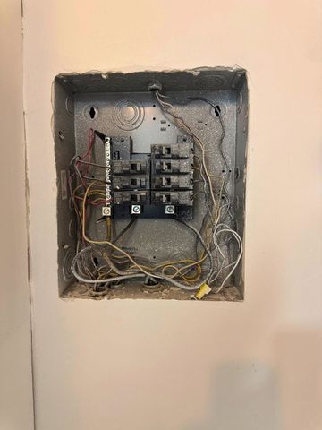 6259 W Belmont Avenue, Chicago, IL 60634