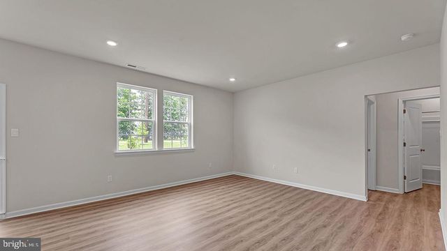159 LITTLEWORTH MILL RD, Manahawkin, NJ 08050