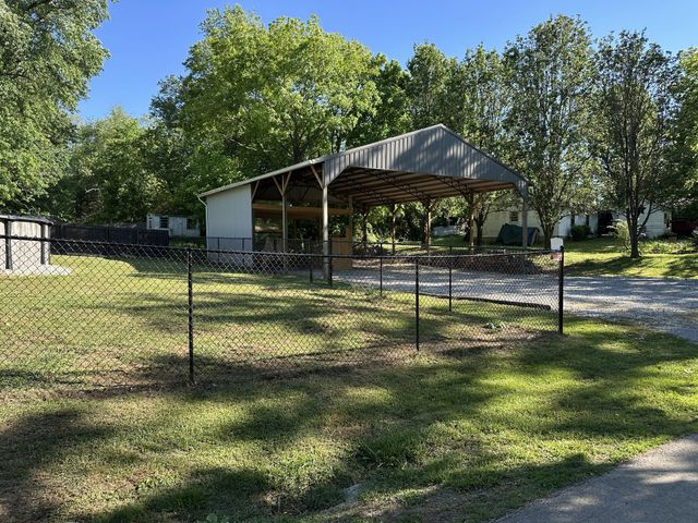 175 Epperson Ave, Cookeville, TN 38506