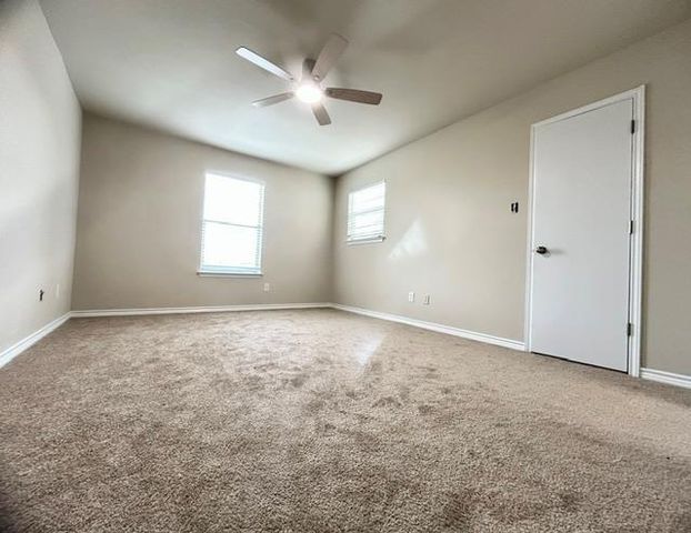 5211 Viewpoint DR, Austin, TX 78744