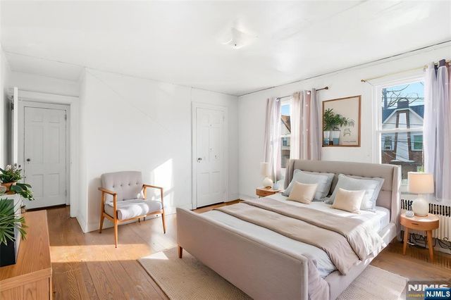 327 Field Place, Hillside, NJ 07205