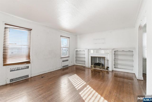 327 Field Place, Hillside, NJ 07205