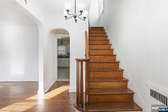 327 Field Place, Hillside, NJ 07205