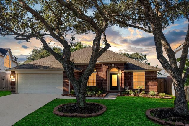 10411 Thornhurn Court, Houston, TX 77065