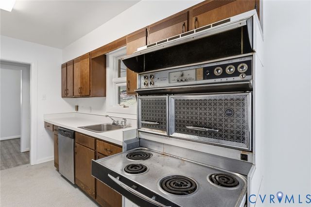 102 Grattan Rd, Richmond, VA 23229