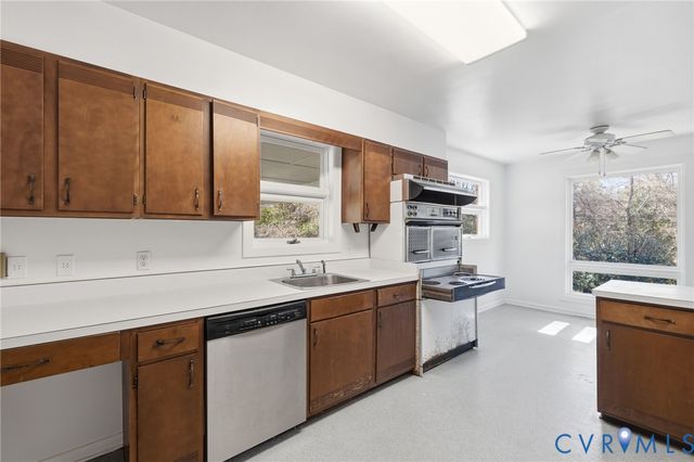 102 Grattan Rd, Richmond, VA 23229