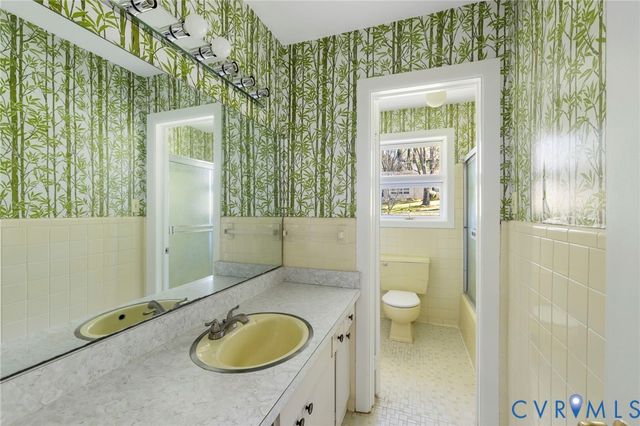 102 Grattan Rd, Richmond, VA 23229