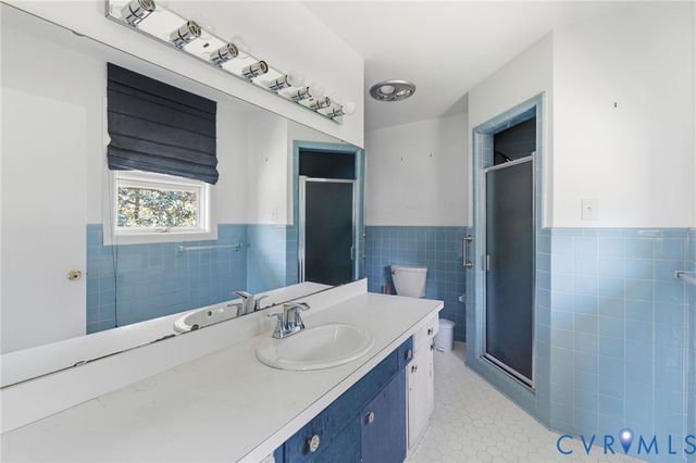 102 Grattan Rd, Richmond, VA 23229