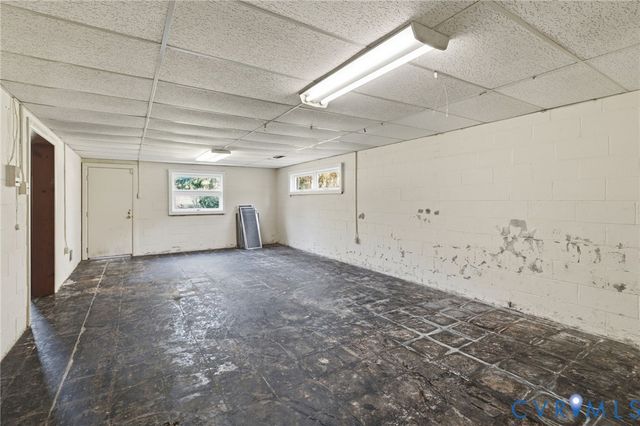 102 Grattan Rd, Richmond, VA 23229