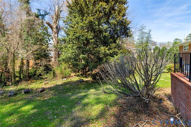 102 Grattan Rd, Richmond, VA 23229