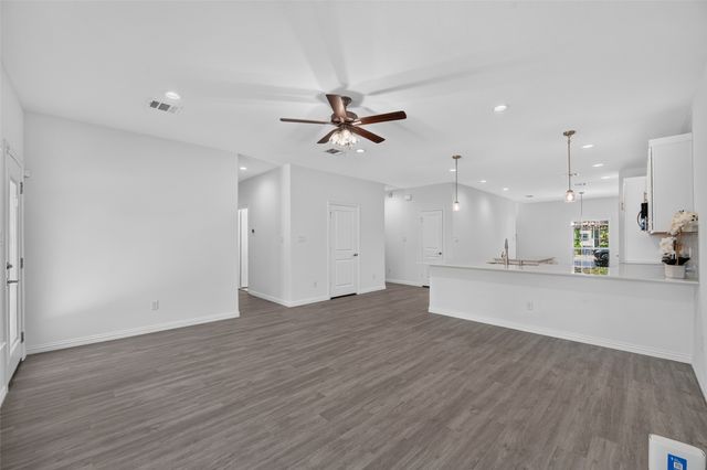 2404 Macon Street, Dallas, TX 75215