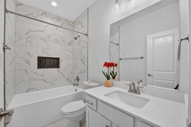 2404 Macon Street, Dallas, TX 75215