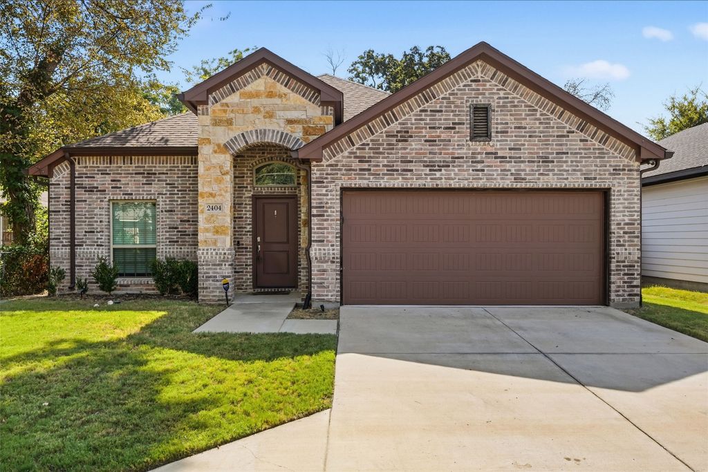 2404 Macon Street, Dallas, TX 75215