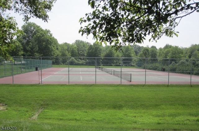 27 Potomac Dr 27, Bernards Twp., NJ 07920