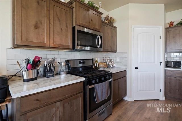 417 Sierra Rd, Twin Falls, ID 83301