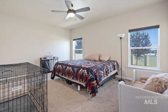 417 Sierra Rd, Twin Falls, ID 83301