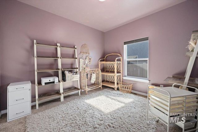 417 Sierra Rd, Twin Falls, ID 83301
