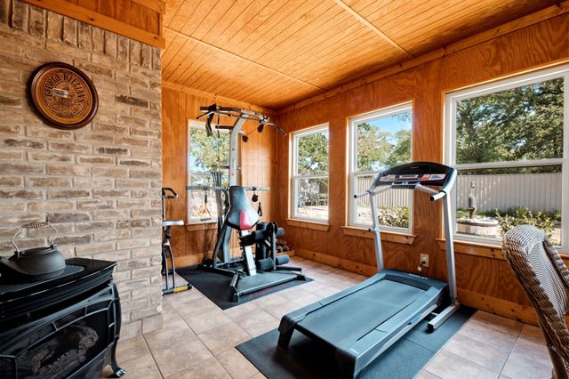 706 Squires Lane, Krugerville, TX 76227