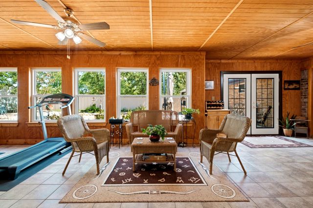 706 Squires Lane, Krugerville, TX 76227