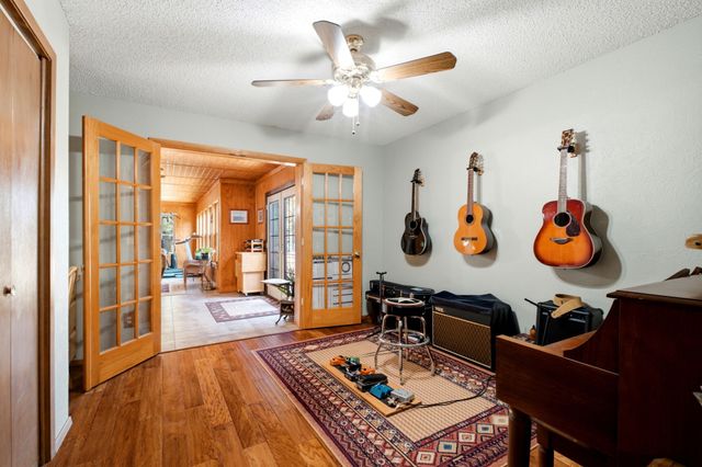 706 Squires Lane, Krugerville, TX 76227