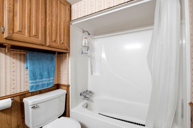 706 Squires Lane, Krugerville, TX 76227