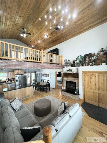 11766 N 75th E, Idaho Falls, ID 83401