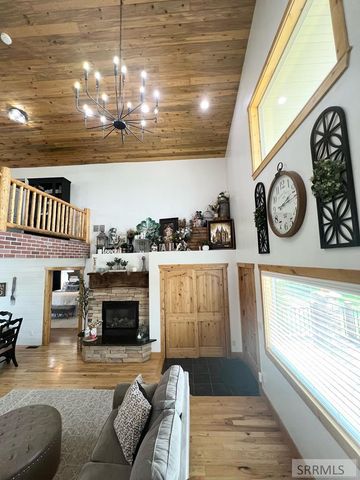 11766 N 75th E, Idaho Falls, ID 83401