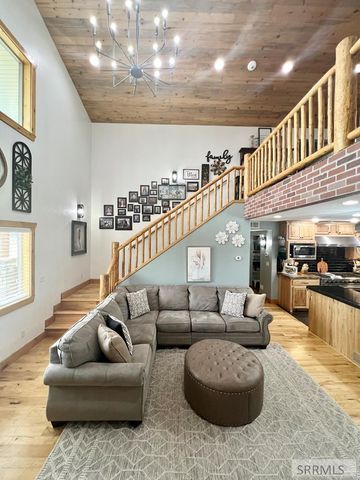 11766 N 75th E, Idaho Falls, ID 83401