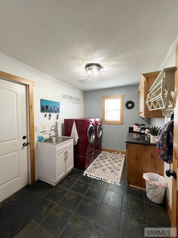 11766 N 75th E, Idaho Falls, ID 83401