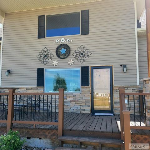 11766 N 75th E, Idaho Falls, ID 83401