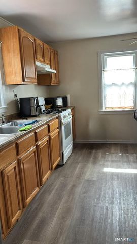 76-78 Higbie Drive, East Hartford, CT 06108