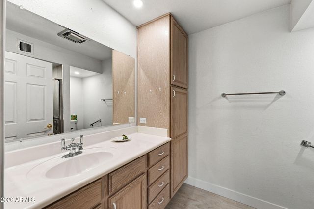 258 LEISURE WORLD --, Mesa, AZ 85206