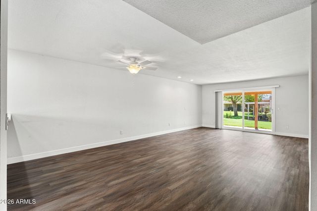 258 LEISURE WORLD --, Mesa, AZ 85206