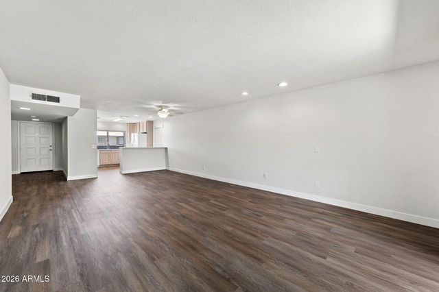 258 LEISURE WORLD --, Mesa, AZ 85206