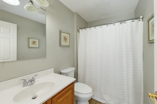 57 Sagewood Circle, Hooksett, NH 03106