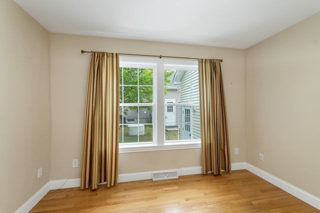 57 Sagewood Circle, Hooksett, NH 03106