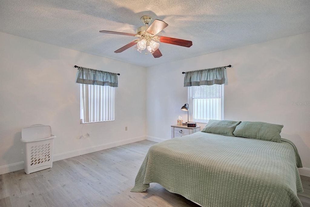 Image 14 of property listing at 206 ARIANA PLACE, Auburndale, FL 33823