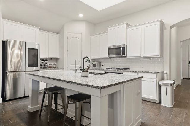 6152 Cobbetts Pond Lane, Fort Worth, TX 76179