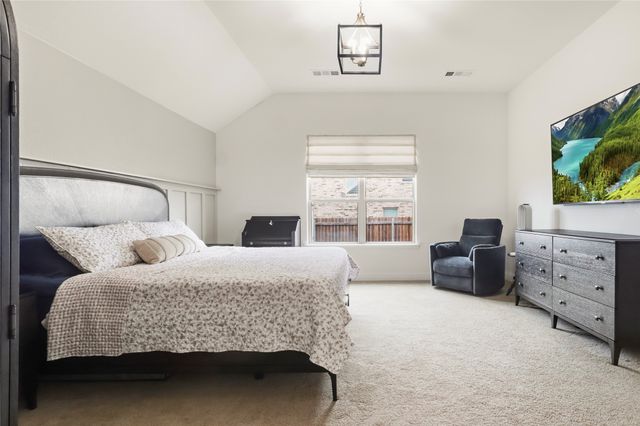 6152 Cobbetts Pond Lane, Fort Worth, TX 76179