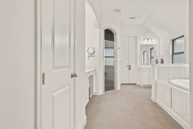6152 Cobbetts Pond Lane, Fort Worth, TX 76179