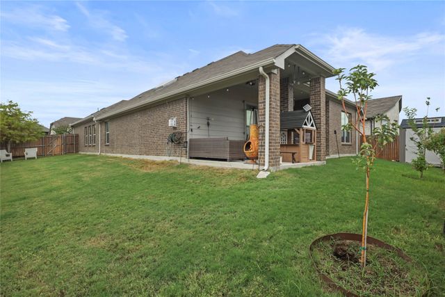 6152 Cobbetts Pond Lane, Fort Worth, TX 76179