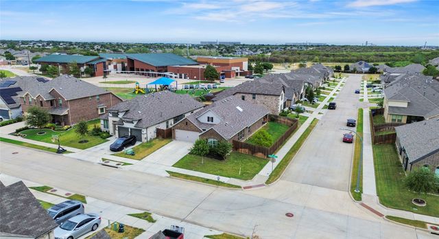 6152 Cobbetts Pond Lane, Fort Worth, TX 76179