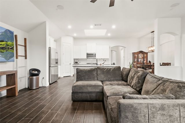 6152 Cobbetts Pond Lane, Fort Worth, TX 76179