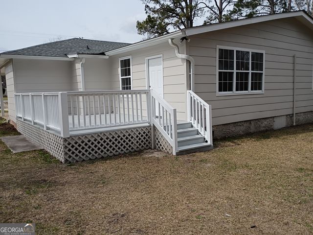 624 Thompson Road, Swainsboro, GA 30401