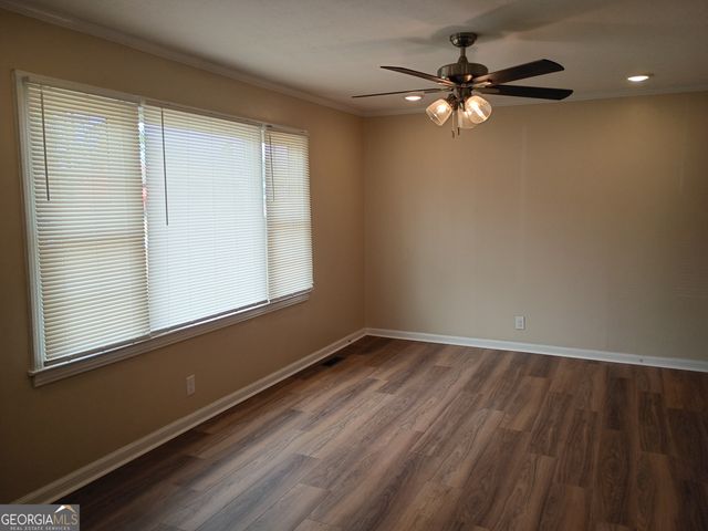 624 Thompson Road, Swainsboro, GA 30401