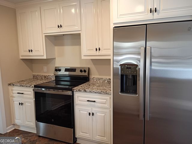 624 Thompson Road, Swainsboro, GA 30401