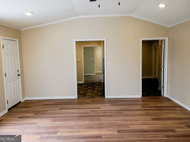 624 Thompson Road, Swainsboro, GA 30401