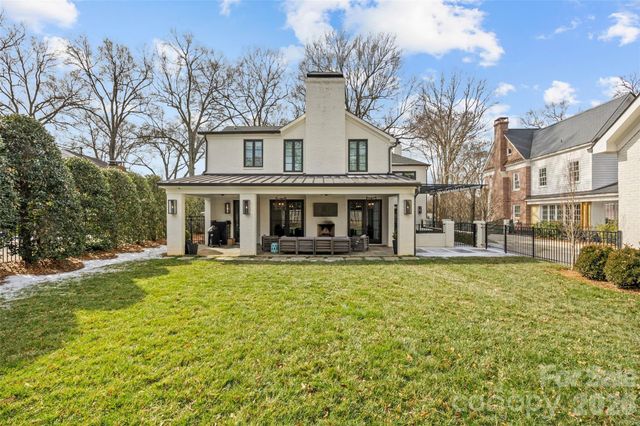 1935 Queens Road W, Charlotte, NC 28207