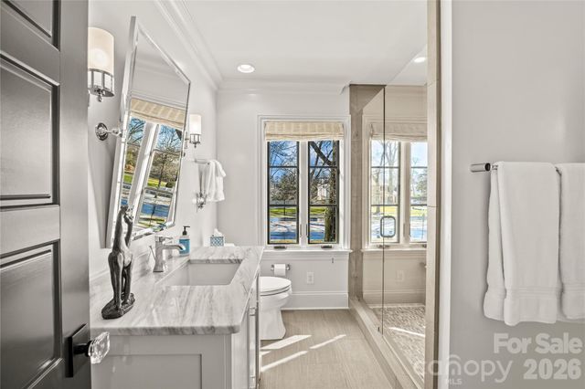 1935 Queens Road W, Charlotte, NC 28207